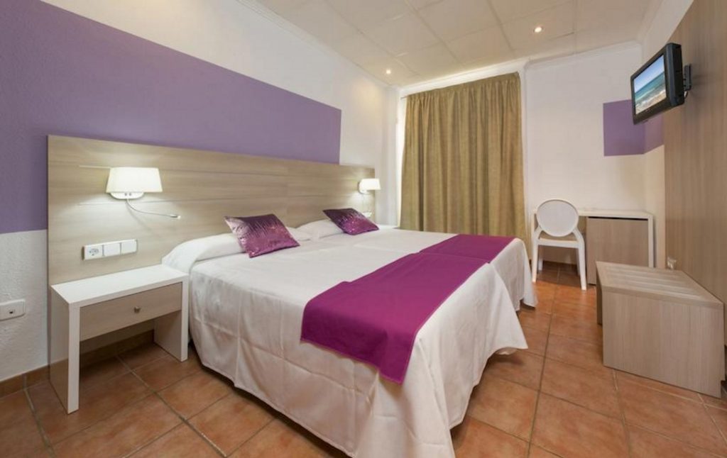 HOSTAL ADELINO IBIZA