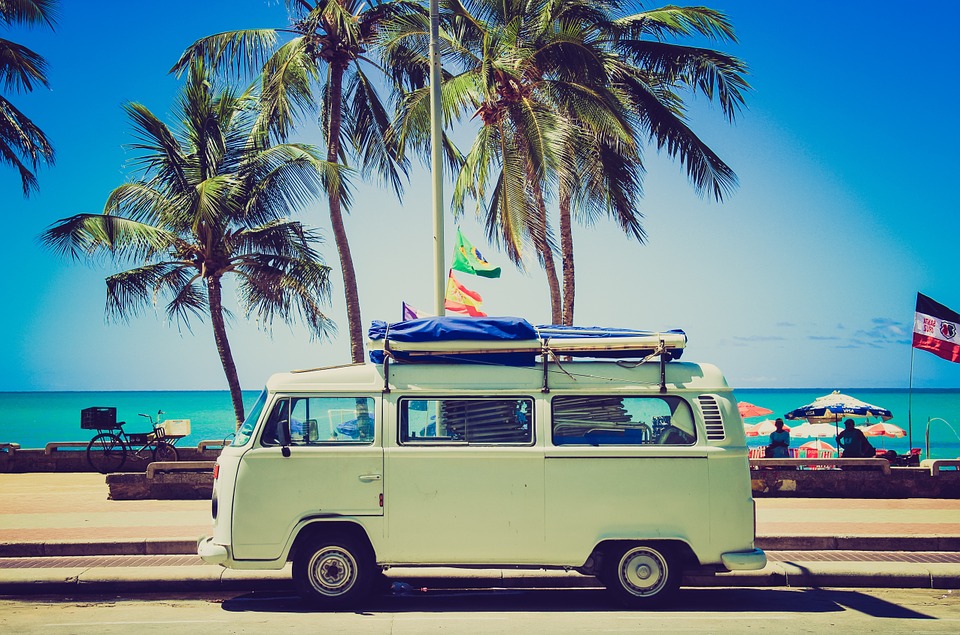 CONSEJOS QUE MOLAN PARA VIAJAR BARATO Y CON HUMOR