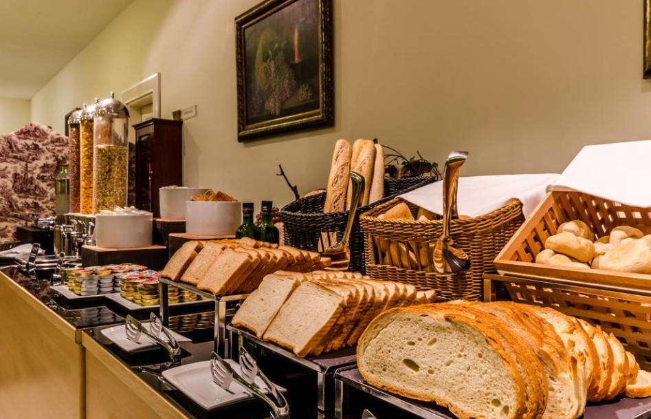 BUFFET HOTEL EXE GUADALETE
