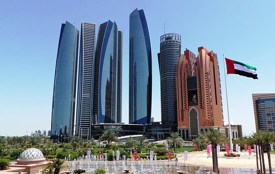 ABU DHABI: VUELOS SUPER BARATOS CON IBERIA DESDE ESPAÑA MÁS 5 NOCHES HOTEL 5* POR 291€