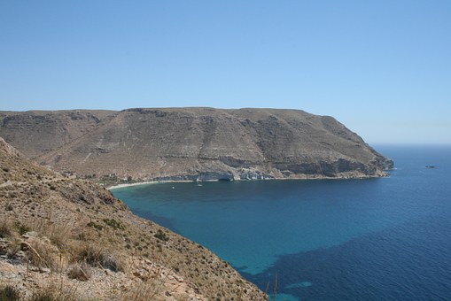 FERIA DE ALMERÍA EN AGOSTO: HOTEL 4* EN EL CENTRO POR 29 EUROS