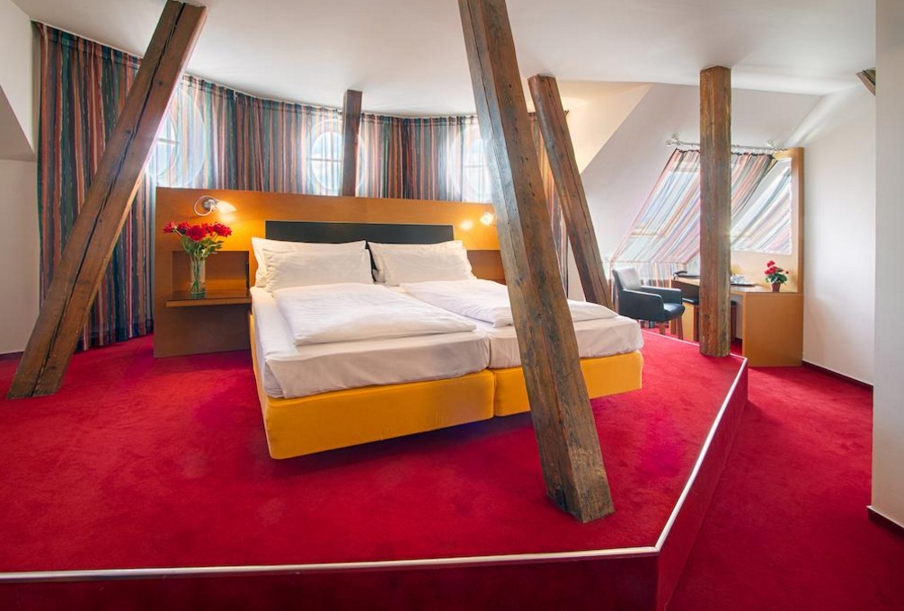 HOTEL THEATRINO PRAGA