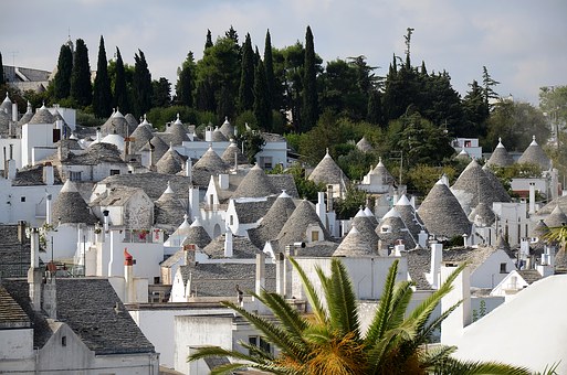 Viaje a Alberobello (Italia): Vuelos + 4 noches en un Trullo típico por 134 Euros