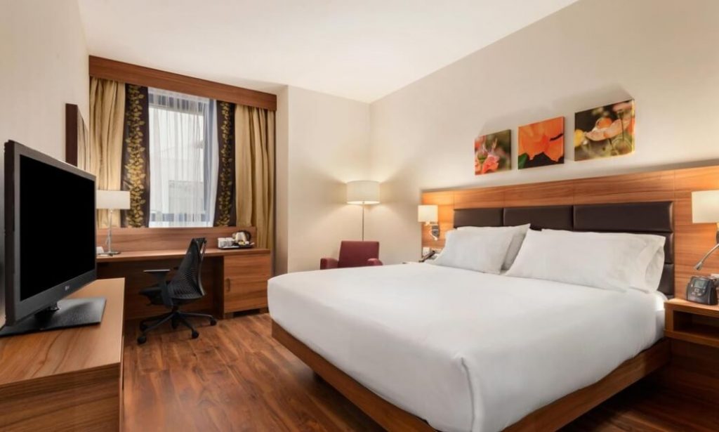 hotel barato Hilton Sevilla
