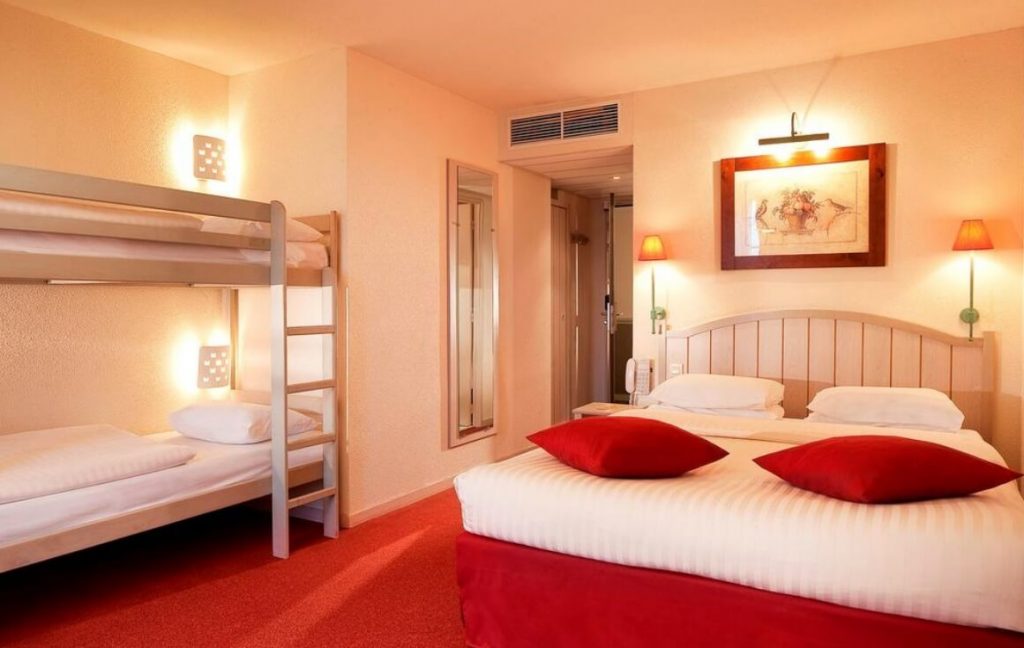 HOTEL KYRIAD DISNEYLAND PARÍS
