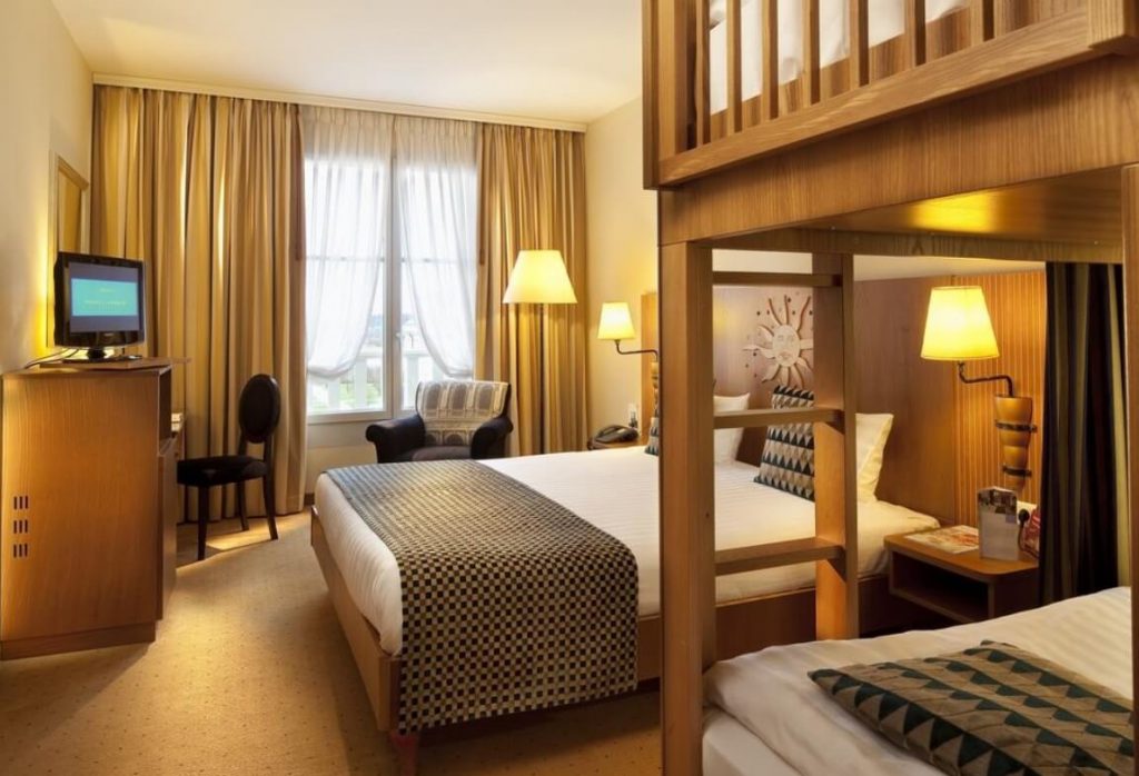 Hotel vienna dream castle disney