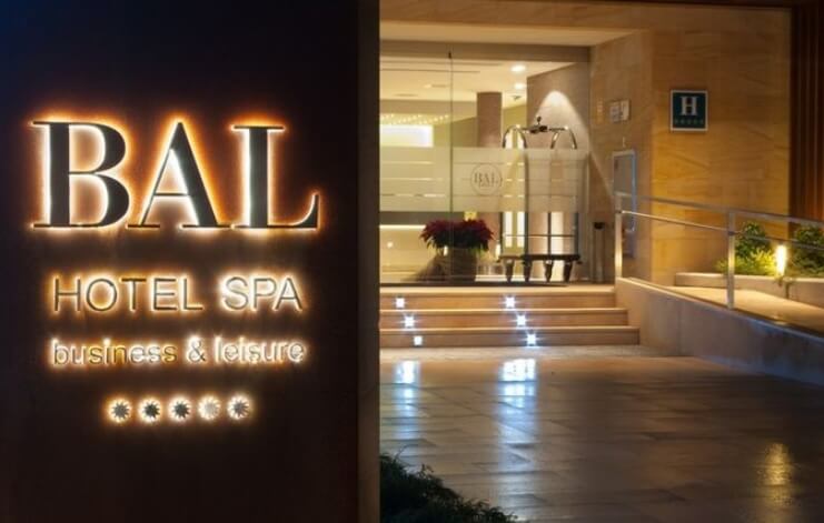 Asturias en Navidad: Hotel Spa 5* por 27 Euros