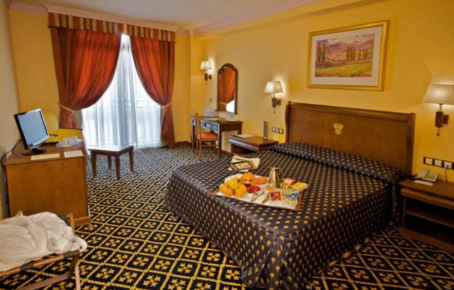 HOTEL BARATO EN MADRID CENTRO