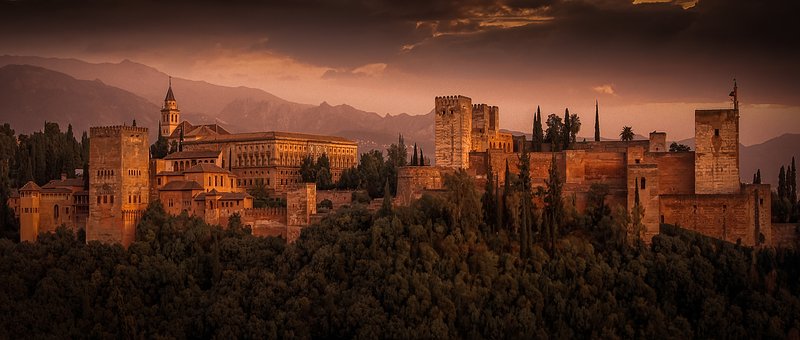 Granada Semana Santa: Hotel Spa 4* por 20 Euros