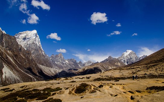 Verano en Nepal: Vuelos con Qatar Airways por 221 Euros trayecto