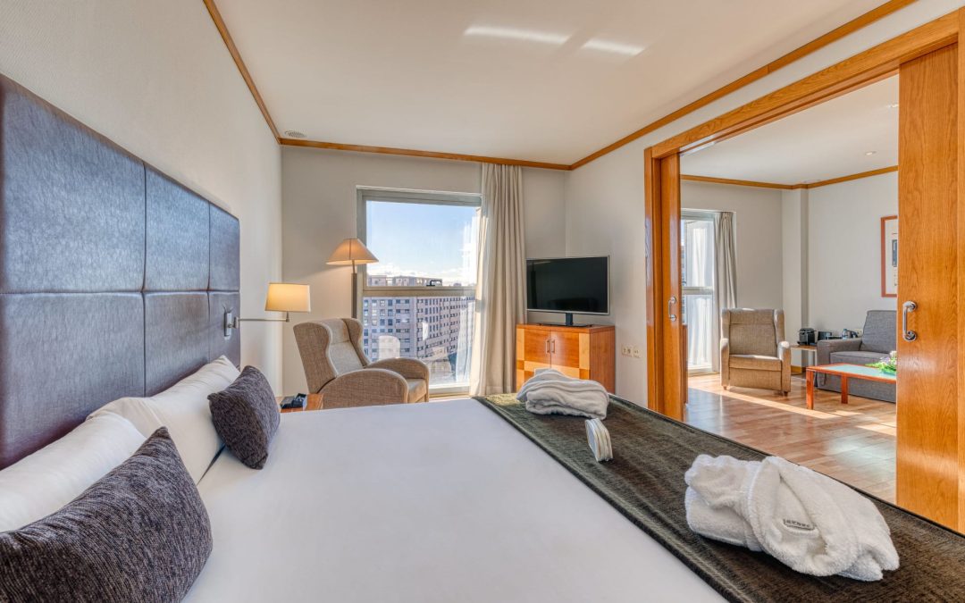 CORREE!! VALENCIA PRIMAVERA: Hotel 4* centro por SÓLO 7 Euros p/p