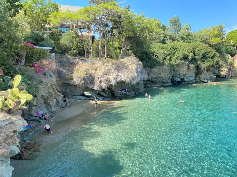 ISLAS GRIEGAS puente Mayo: Hotel en Creta junto playa MEDIA PENSIÓN para tres por sólo 9 Euros p/p