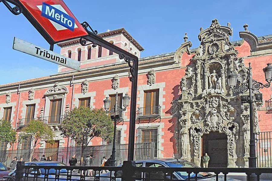 MADRID Malasaña: Hostal con baño privado por SÓLO 12 Euros p/p