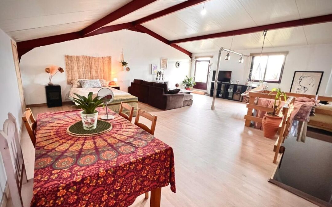 PONTEVEDRA Fin de semana: Ático 60m2 junto playa hasta tres pax por sólo 5 Euros