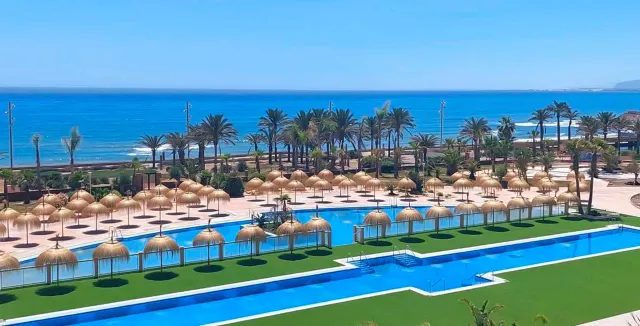 CABO DE GATA PUENTE OCTUBRE: Hotel Spa 5* ( 1 NIÑO GRATIS) por sólo 48 Euros p/p