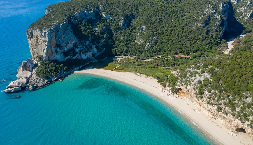 CERDEÑA en JUNIO: Hotel 4* por sólo 13 Euros p/p