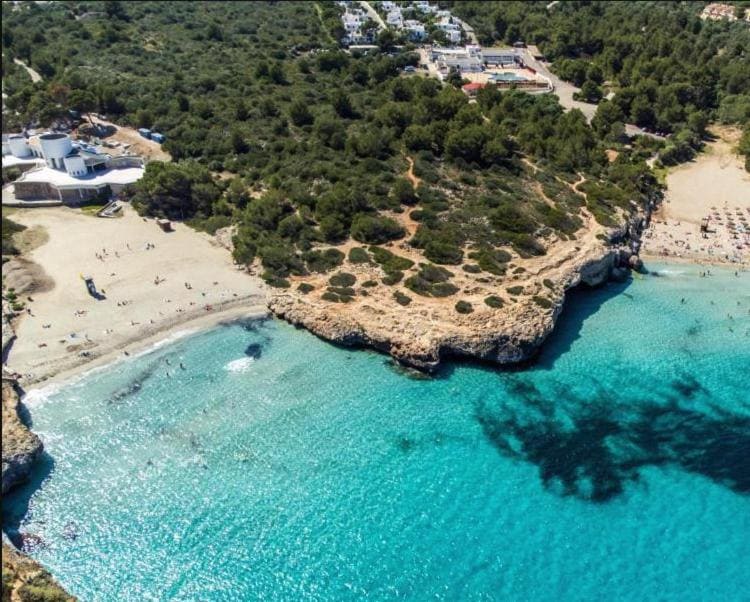 MALLORCA ÚLTIMA HORA: Apartahotel con piscina junto playa por SÓLO 5 Euros p/p