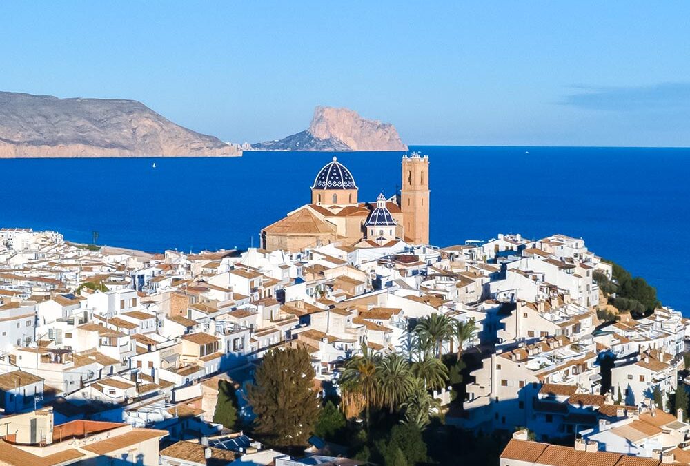ALTEA PUENTE: Apartahotel 4* frente a la playa hasta cuatro pax SÓLO 19 Euros p/p