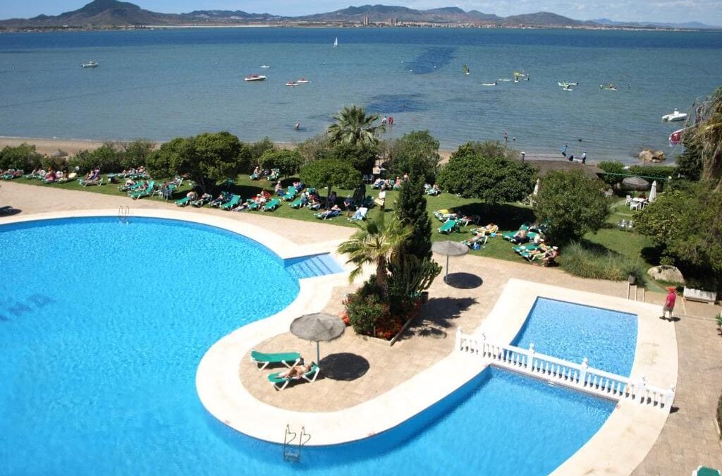 MAR MENOR PUENTE: Hotel Spa 4* frente playa PENSIÓN COMPLETA hasta cuatro pax SÓLO 29 Euros p/p