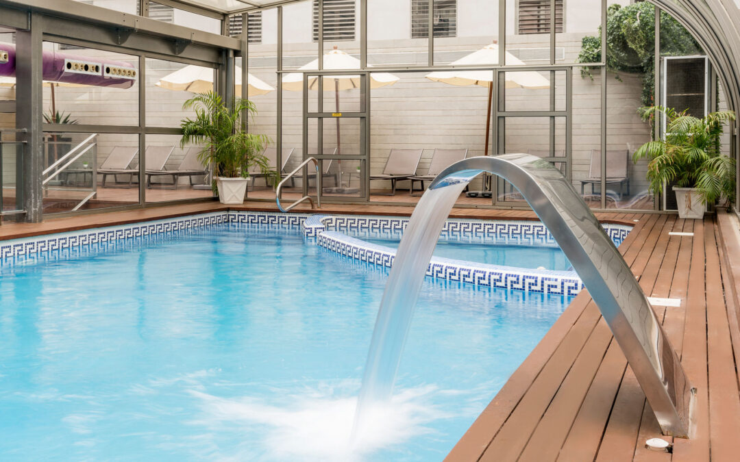 MÁLAGA FIN DE SEMANA: Suite en Hotel 4* con desayuno incluido y piscina climatizada por SÓLO 14 Euros p/p